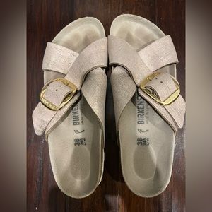 Metallic pink size 38 Birkenstocks